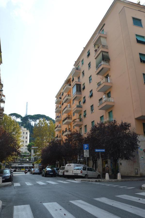 B&B Ad Maiora Roma Buitenkant foto